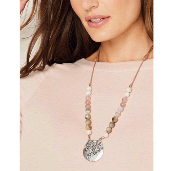 J. Jill Women's Silver Cream Pretty Nature's Palette Pendant Beaded Necklace - Picture 1 of 6